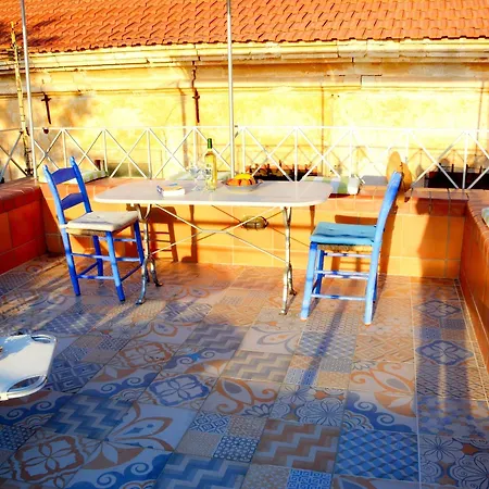 Venetian House