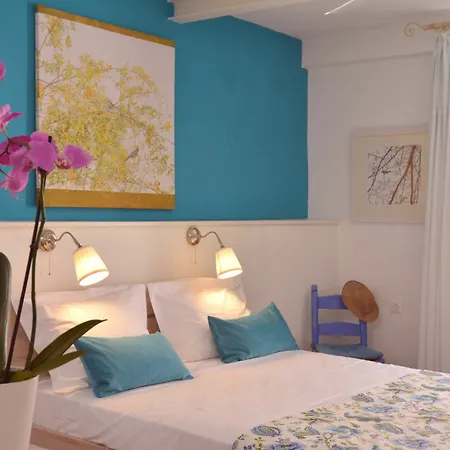 Venetian House Hanya